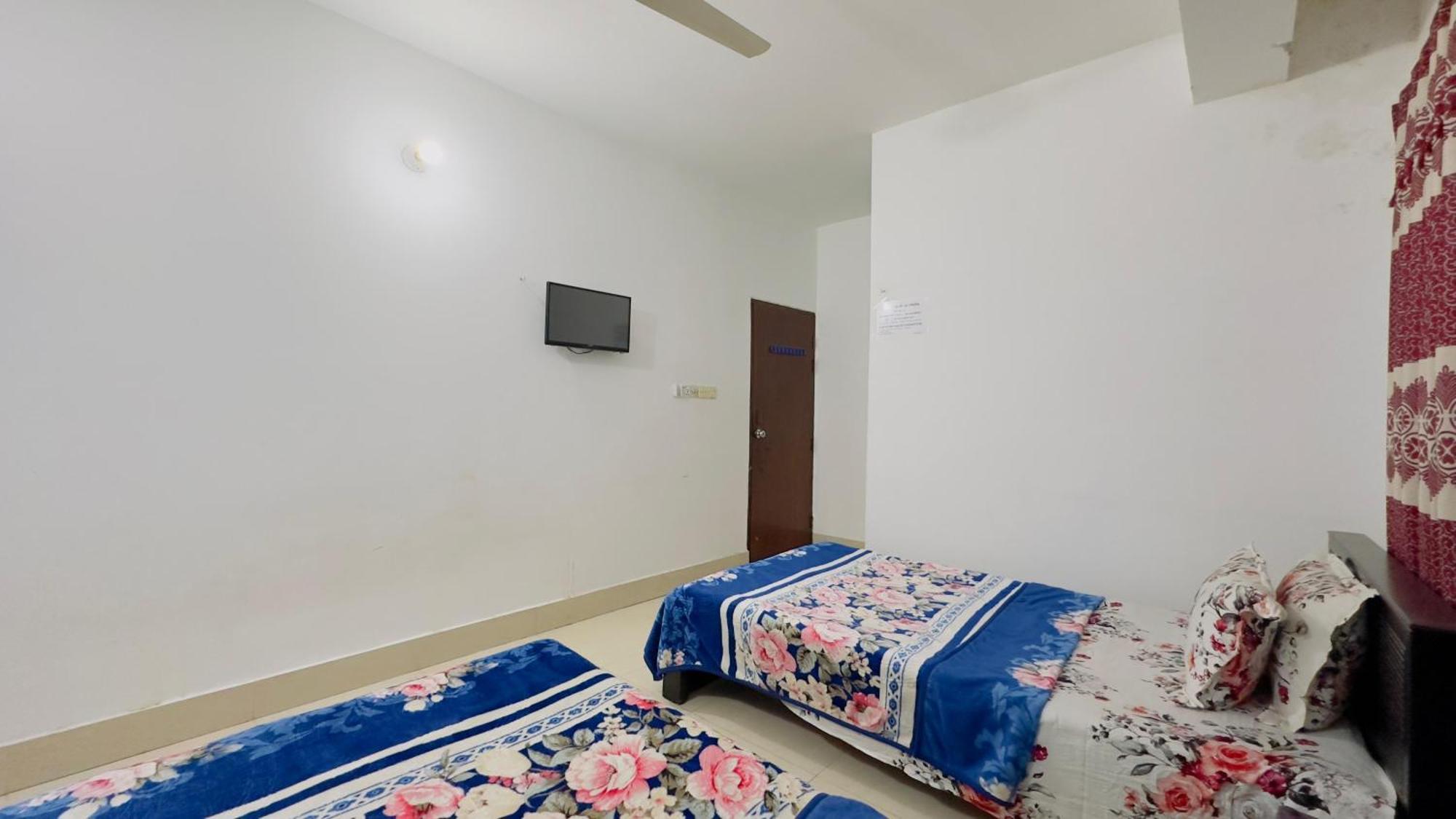 Mohammadia Restaurant & Guest House Near United Hospital Dhaka Exteriör bild